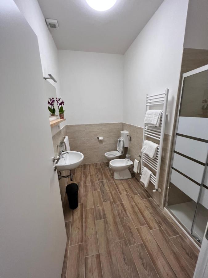 We Love Tower Self Check-In Pisa Bagian luar foto